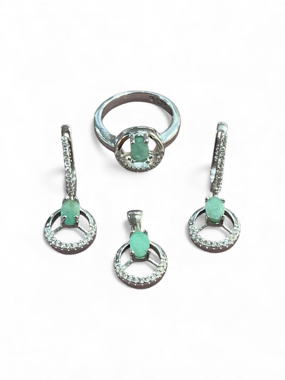 925 Rohdium Sliver Emerald Stone Set