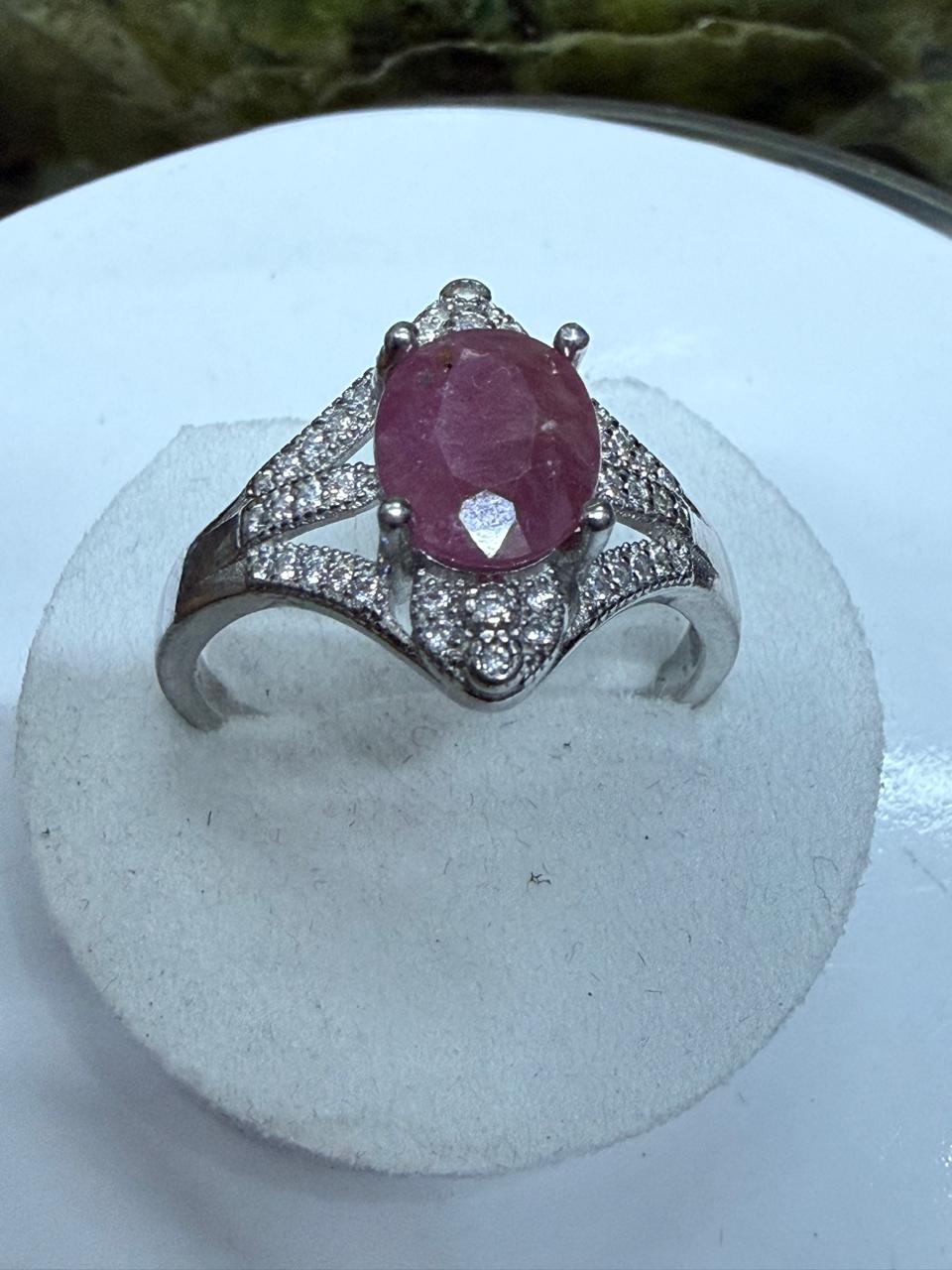 Ruby Stone Ring – 925 Sterling Silver
Add timeless elegance to your jewelry collection with this stunning Ruby Stone Ring, beautifully handcrafted in genuine 925 sterling silver. Featuring a vibrant red ruby, this ring symbolizes love, passion, confidence
