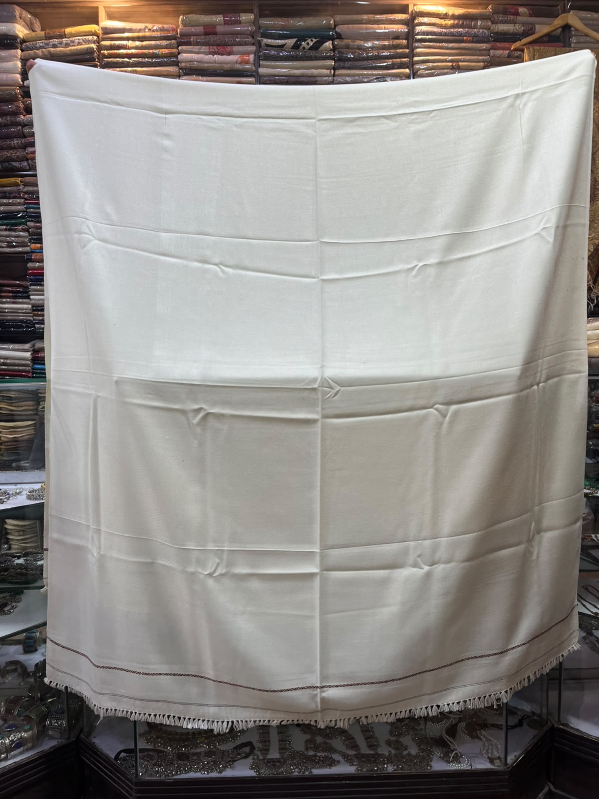 72 Woolen Gents Shawls