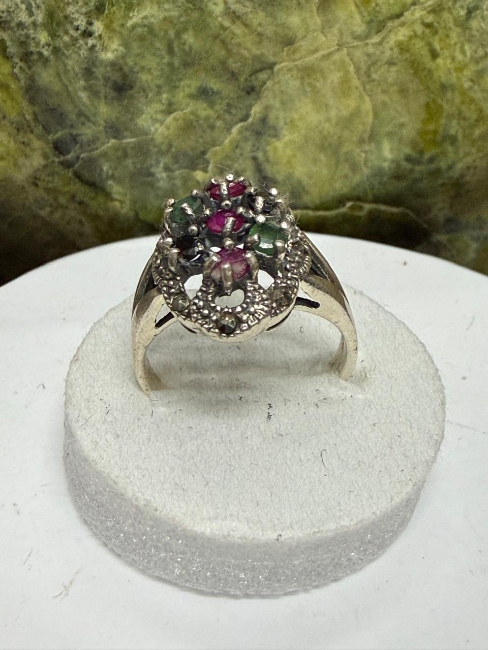 Luxury Multi-Stone Ruby, Emerald & Sapphire Ring – 925 Sterling Silver with Rhodium Polish**
Celebrate elegance and vibrant beauty with this exquisite Multi-Stone Ruby, Emerald & Sapphire Ring, meticulously crafted in genuine 925 Sterling Silver