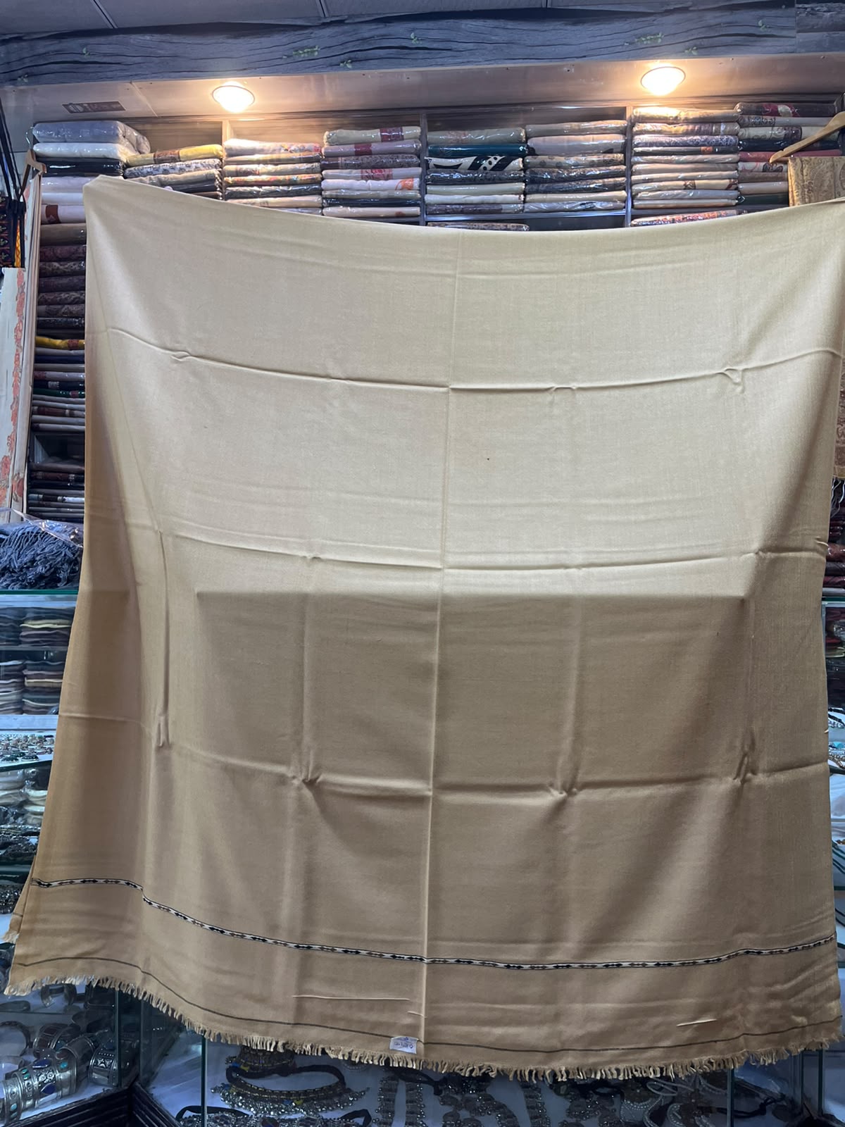 72 Woolen Gents Shawls