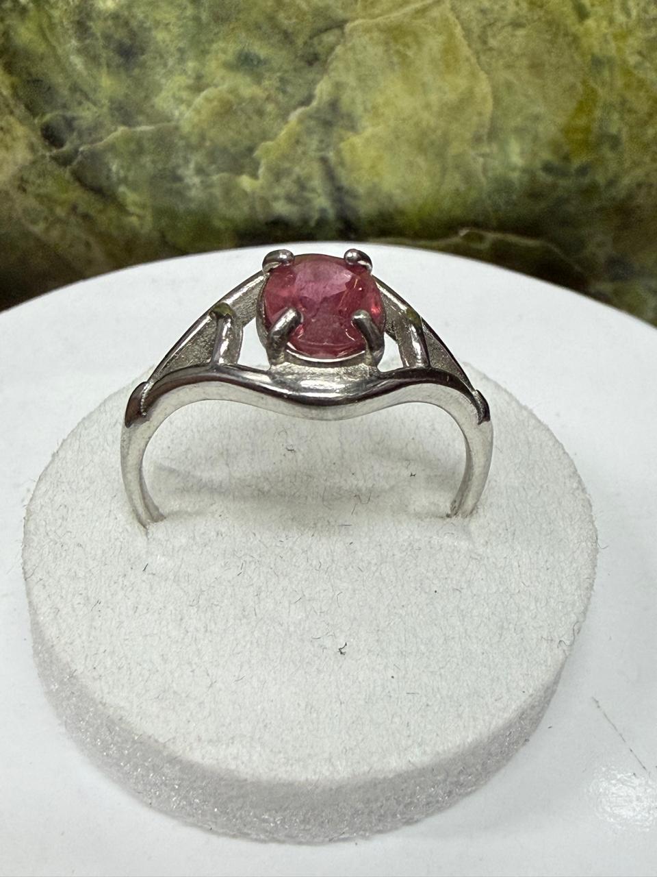 Ruby Stone Ring – 925 Sterling Silver
Add timeless elegance to your jewelry collection with this stunning Ruby Stone Ring, beautifully handcrafted in genuine 925 sterling silver. Featuring a vibrant red ruby, this ring symbolizes love, passion, confidence