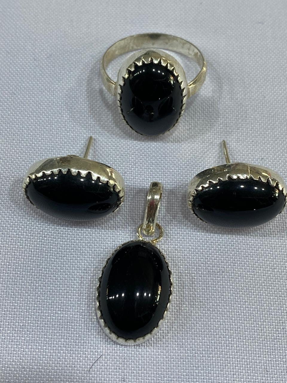 Black Aqeeq Stone Sliver Set