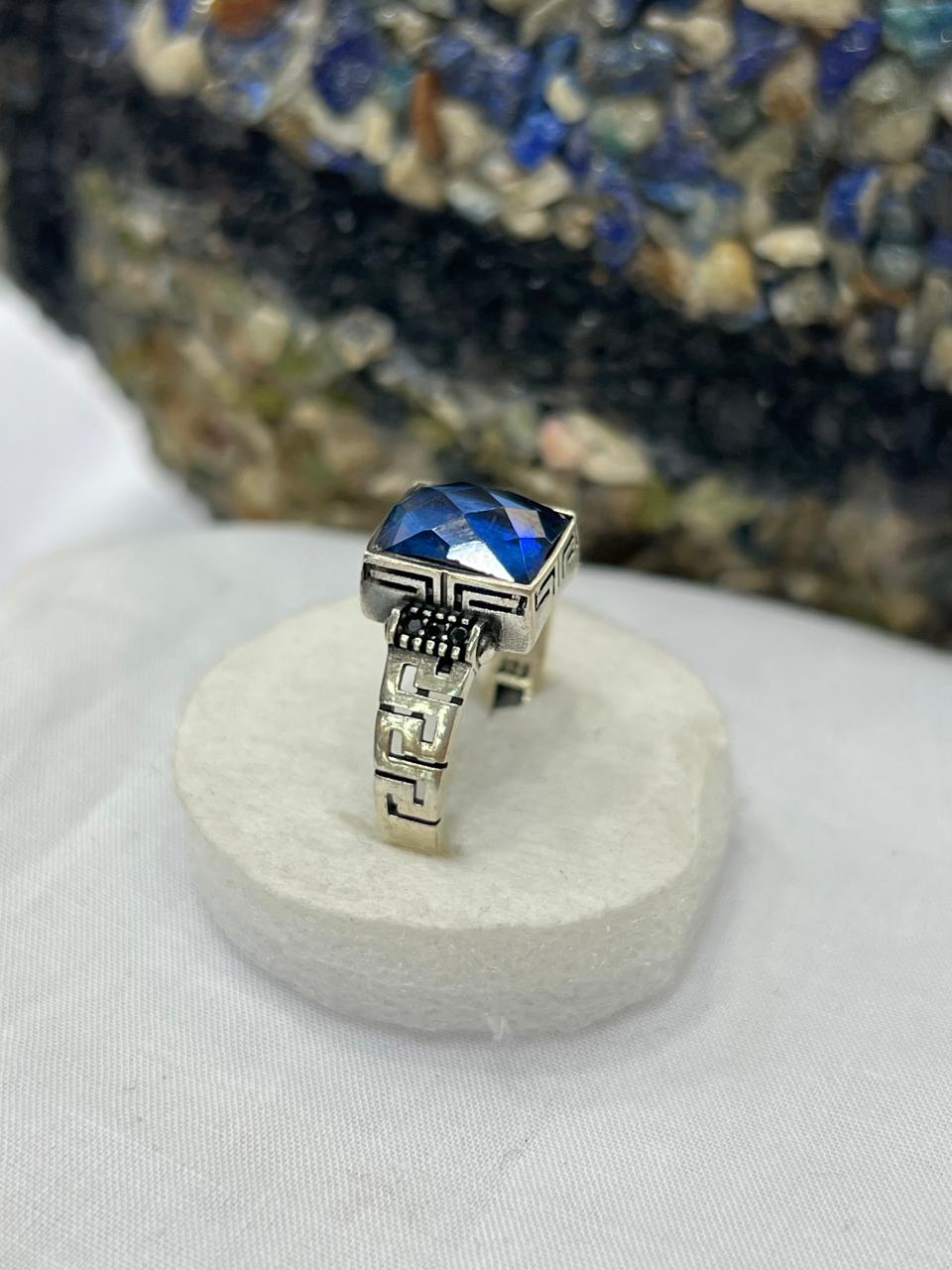 Italian Ring